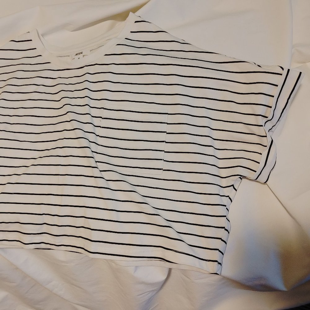 Striped Crop T-shirt - Picture 3 of 5